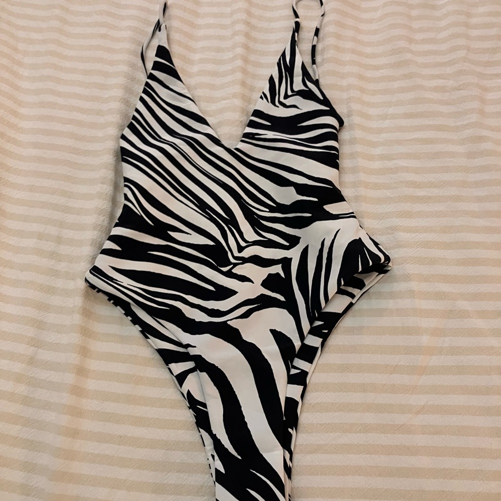 Ark Swimwear AMAZING Deal! Women Swim One Piece  Zebra size S originally $135 - Picture 3 of 5
